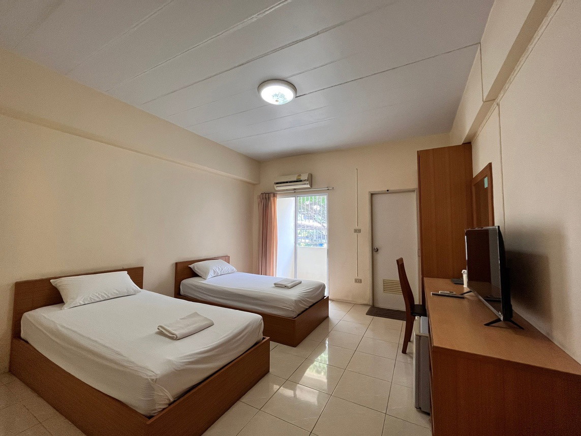 Condo · Mueang Chon Buri, chon_buri — photo 3