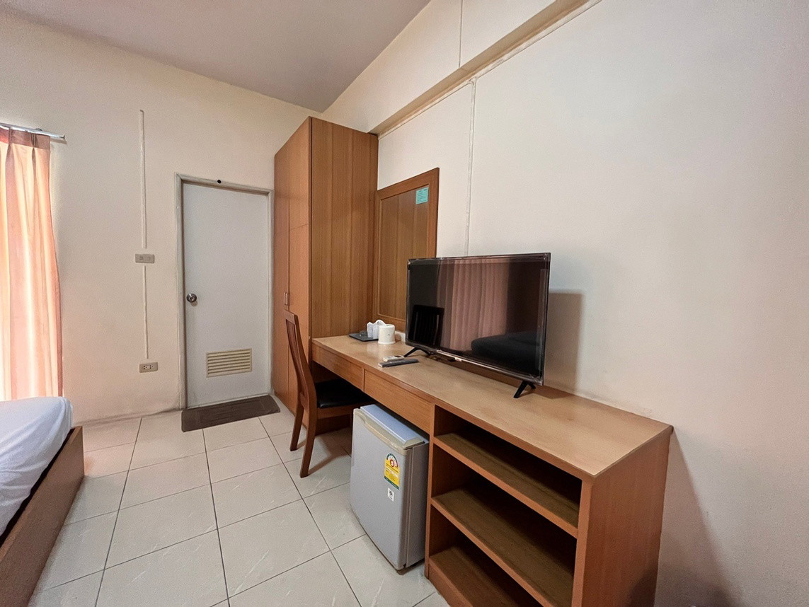 Condo · Mueang Chon Buri, chon_buri — photo 5