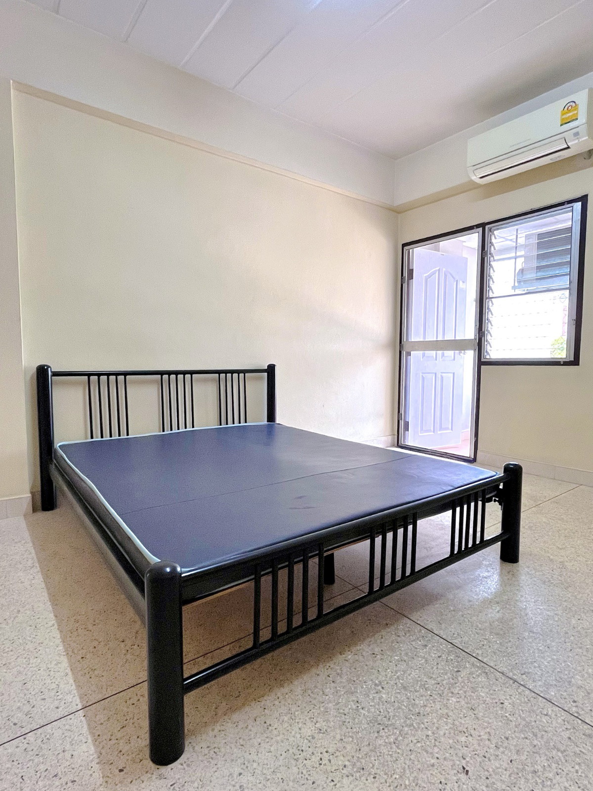 1 Bed Condo · Wang Thonglang, bangkok — photo 5