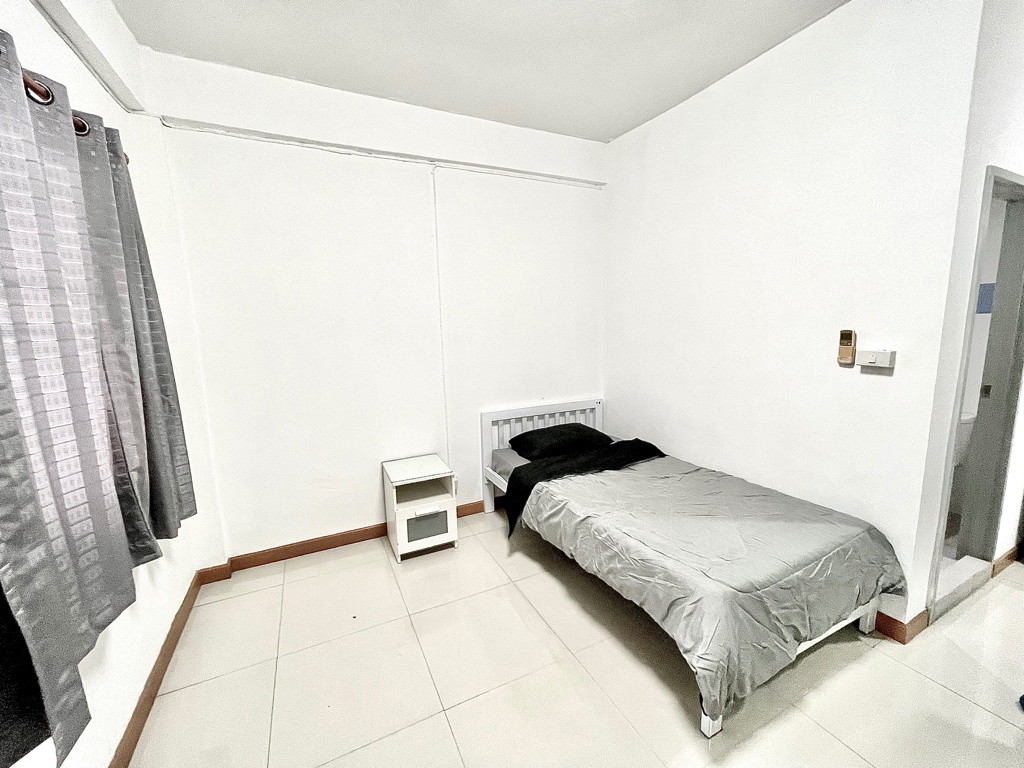 Condo · Mueang Samut Prakan — photo 2
