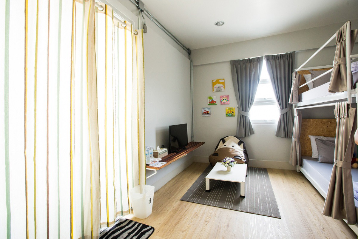 Condo · Pathum Wan, bangkok — photo 2