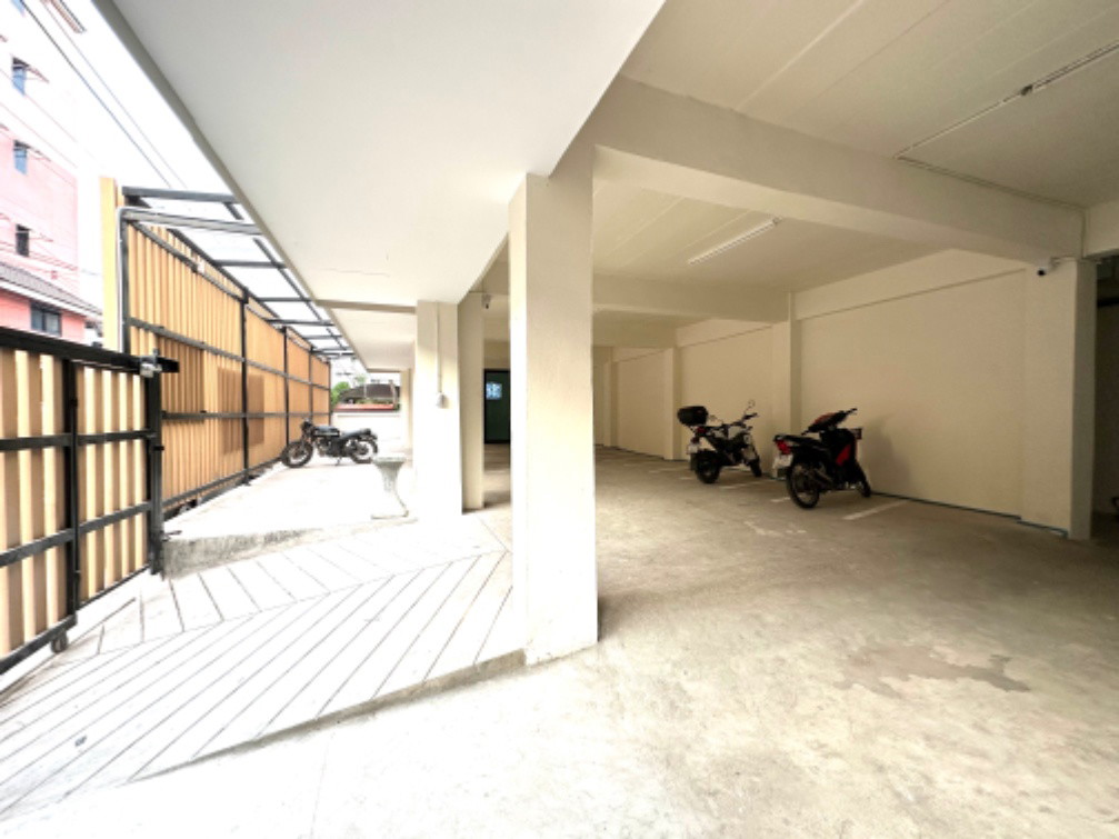 Condo — photo 4