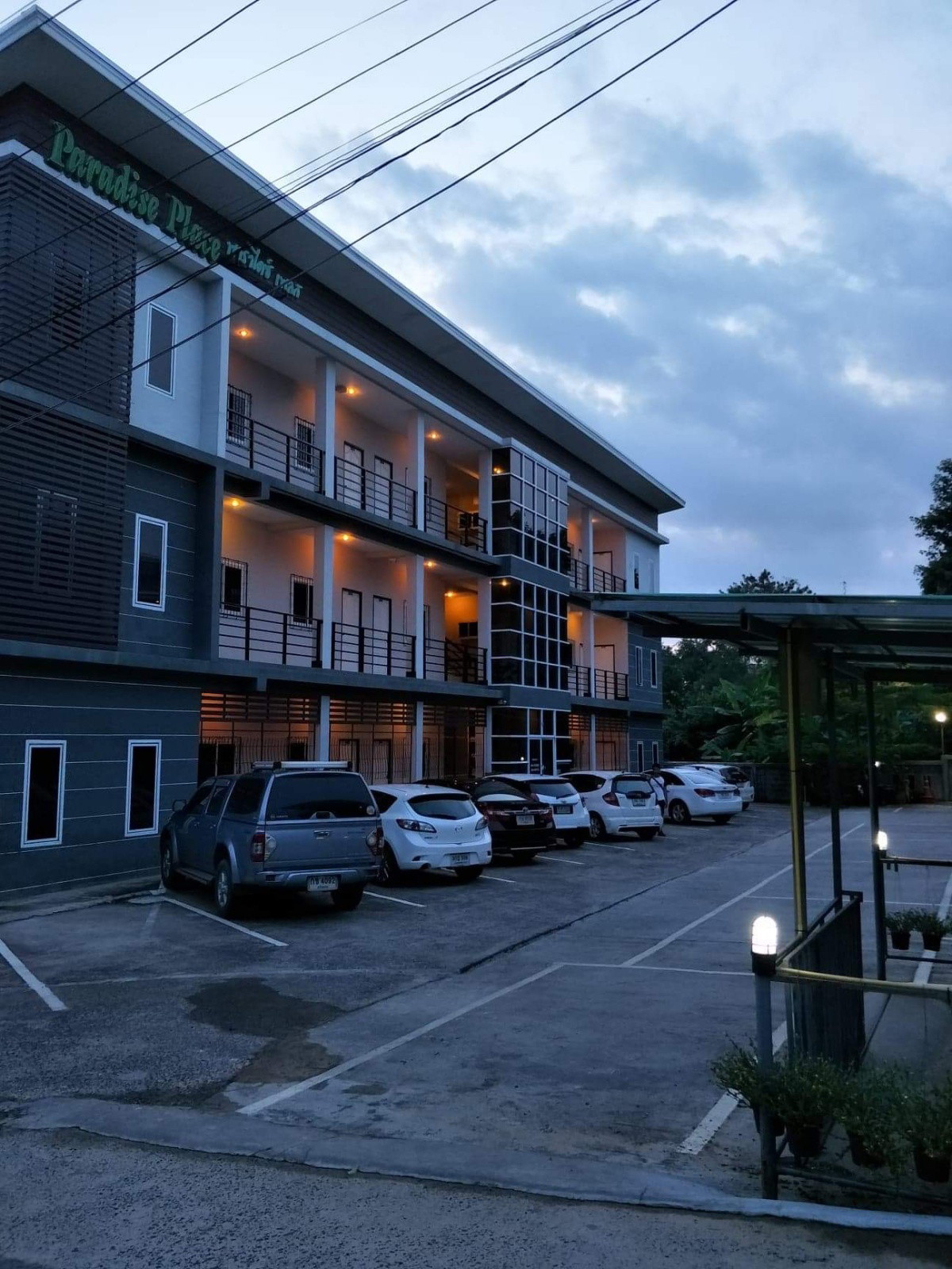 Condo — photo 2