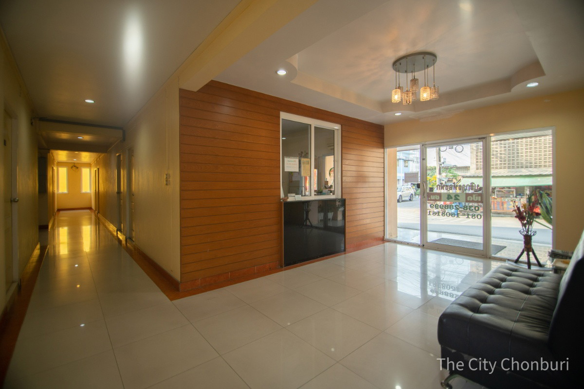 Condo · Mueang Chon Buri, chon_buri — photo 2