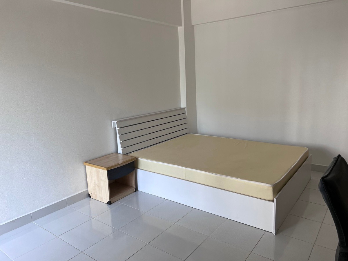 Condo — photo 3