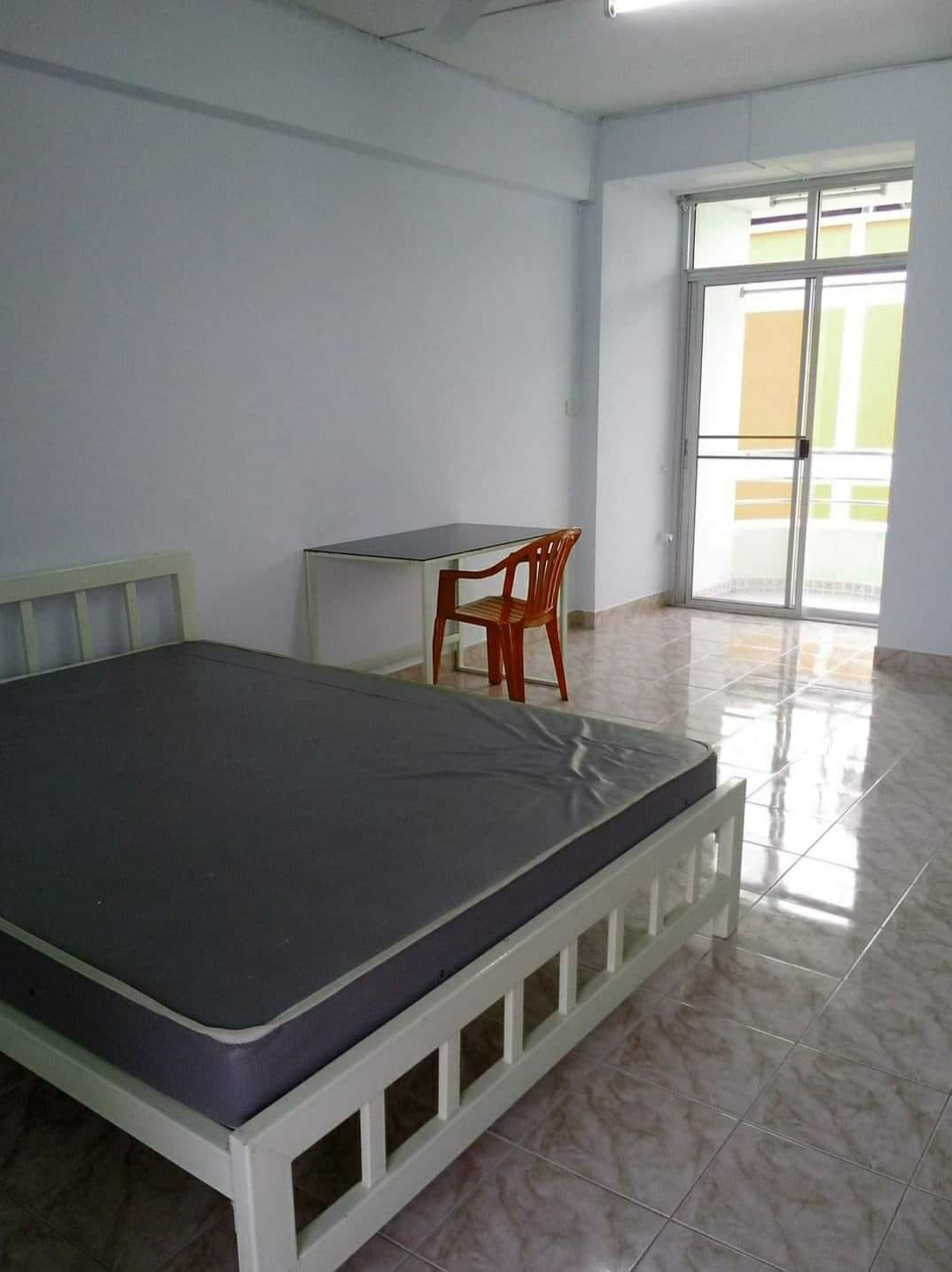 Condo — photo 5