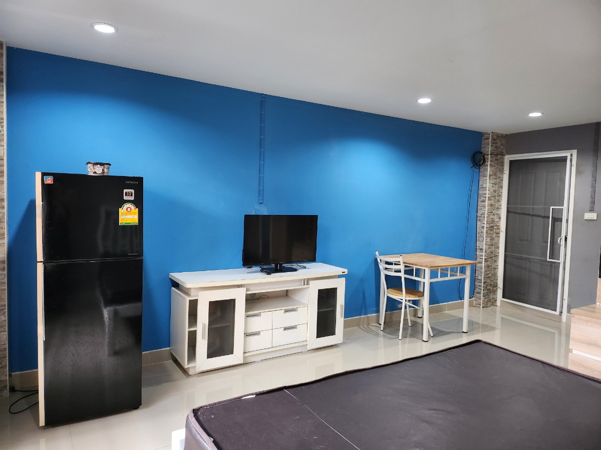 Condo — photo 2
