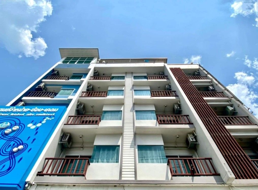 Condo · Mueang Chon Buri, chon_buri — photo 3