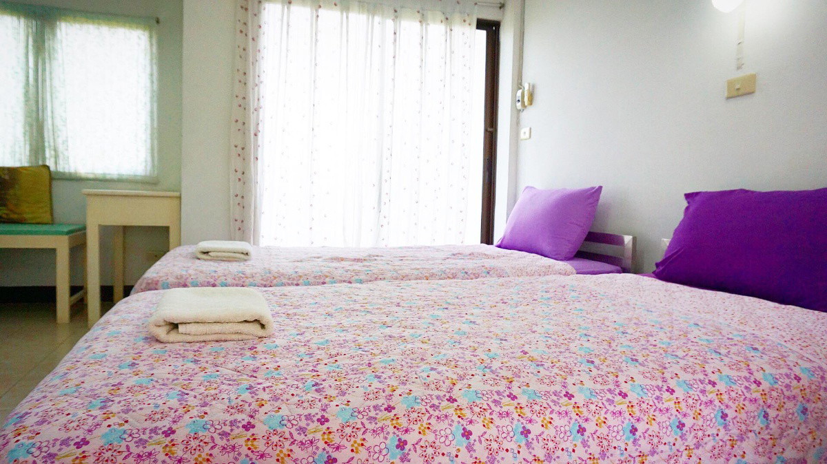 Condo — photo 2