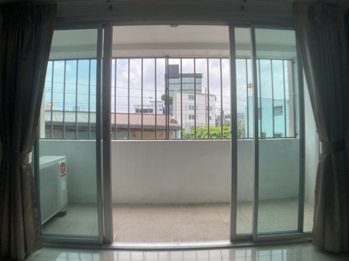 Condo · Khlong San, bangkok — photo 5