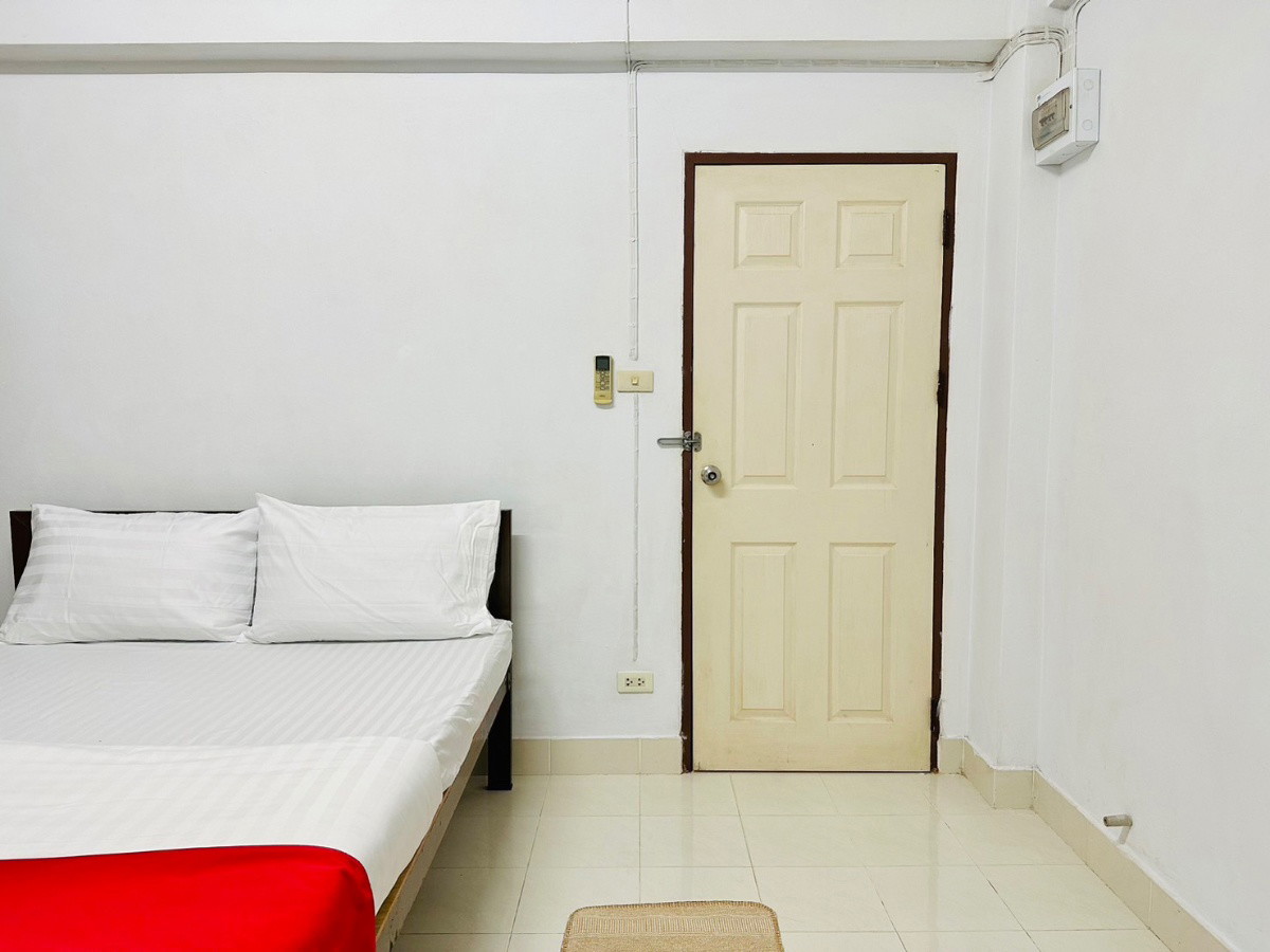Condo · Bang Na, bangkok — photo 3
