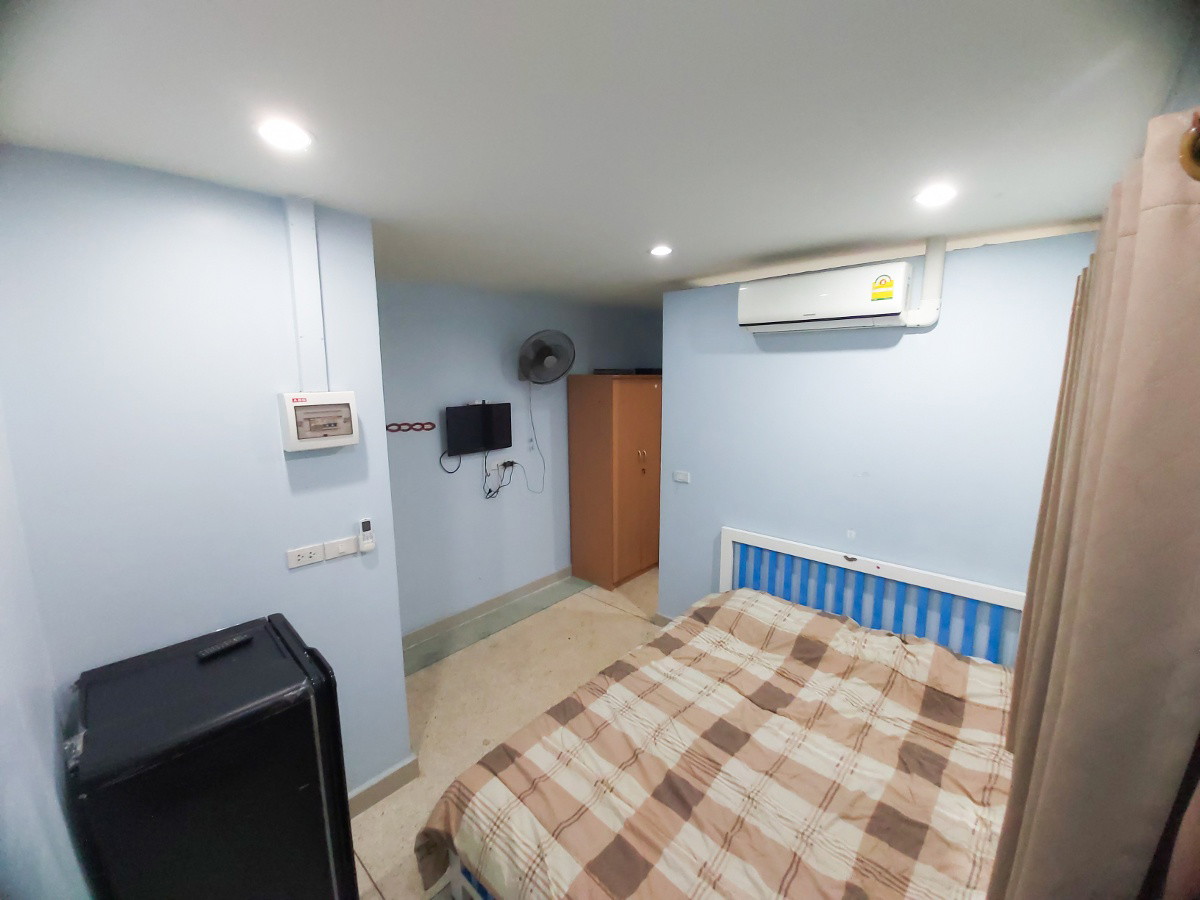 Condo — photo 2