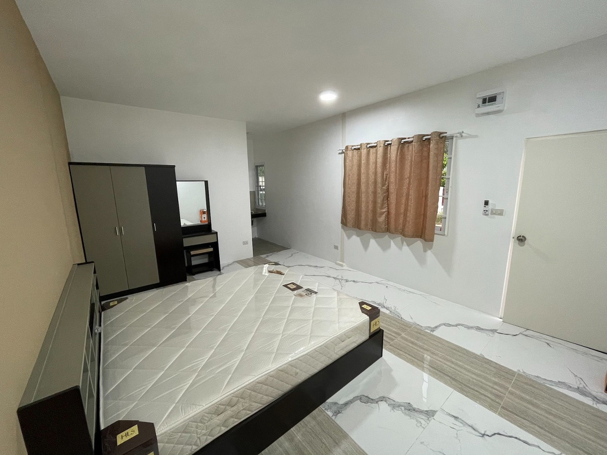 Condo — photo 3