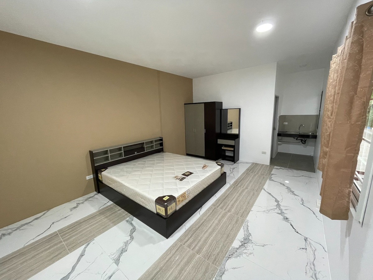 Condo — photo 2