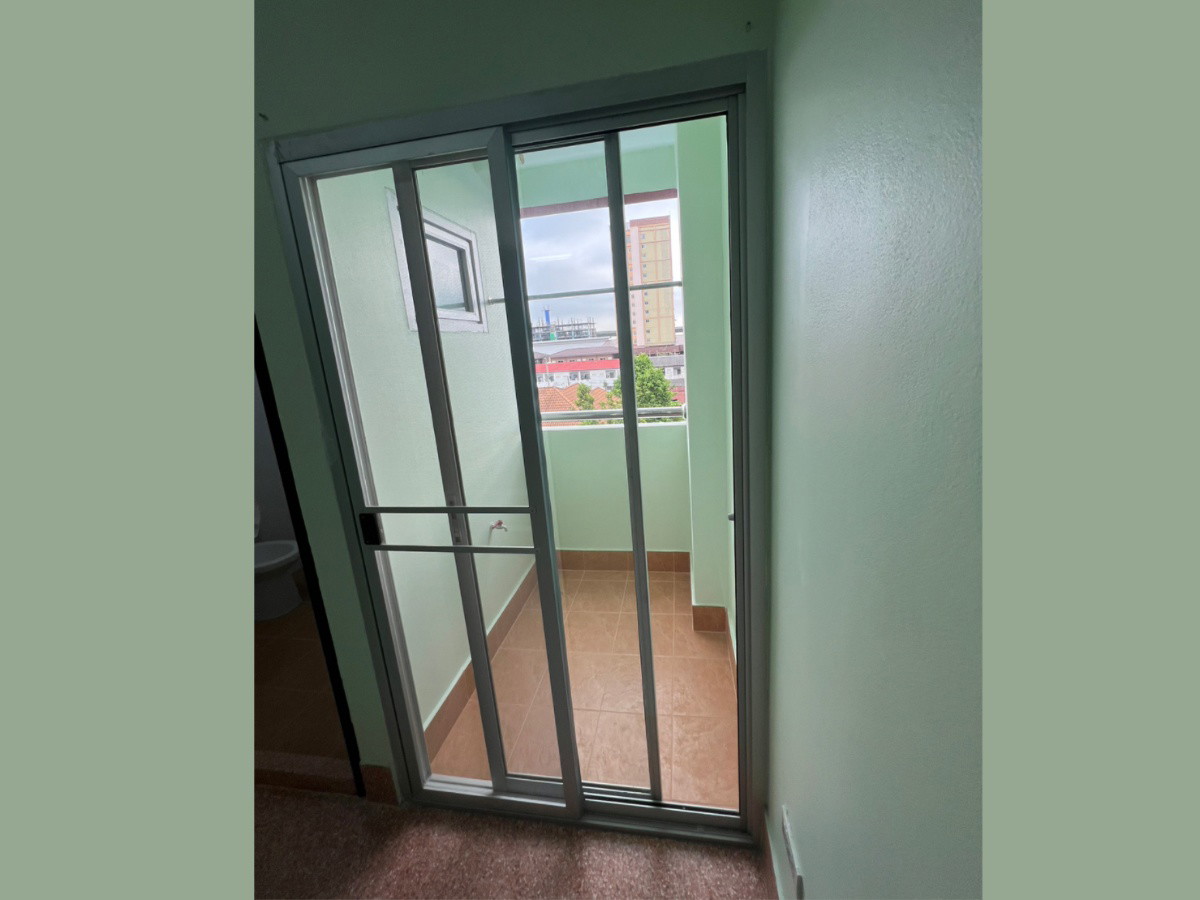 Condo — photo 3
