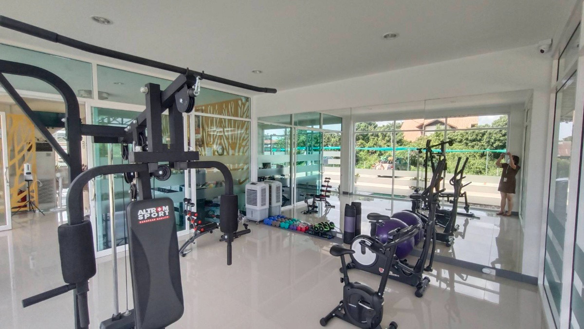Condo — photo 1