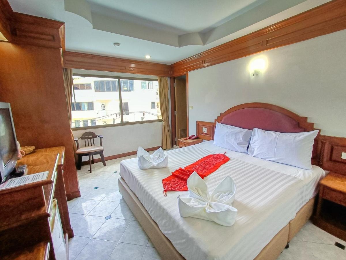 Black Pearl Patong Beachfront