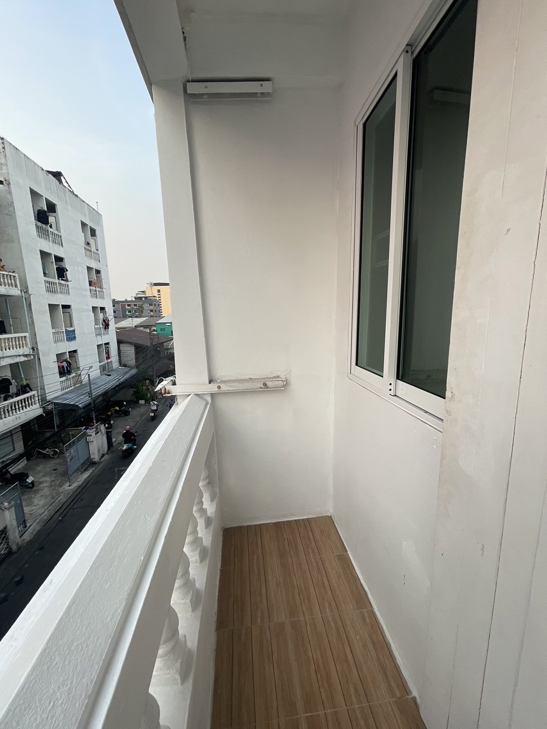 Condo · Huai Khwang, bangkok — photo 5