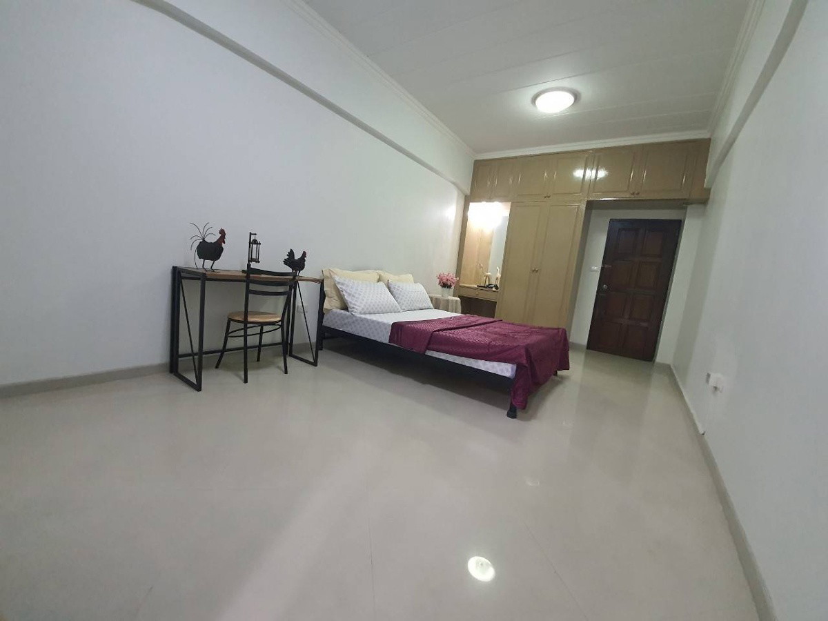 Condo · Wang Thonglang, bangkok — photo 1