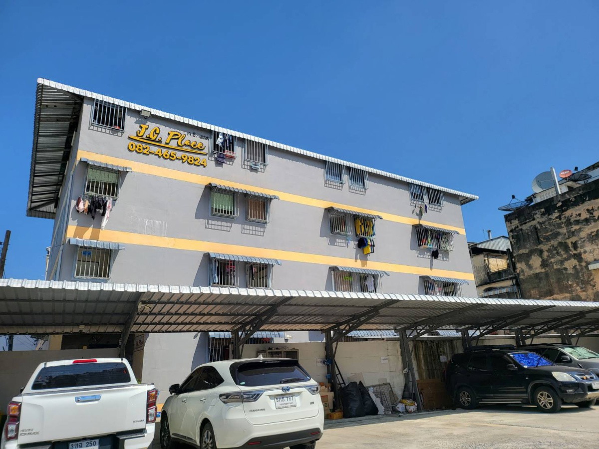 Condo · Thon Buri, bangkok — photo 1