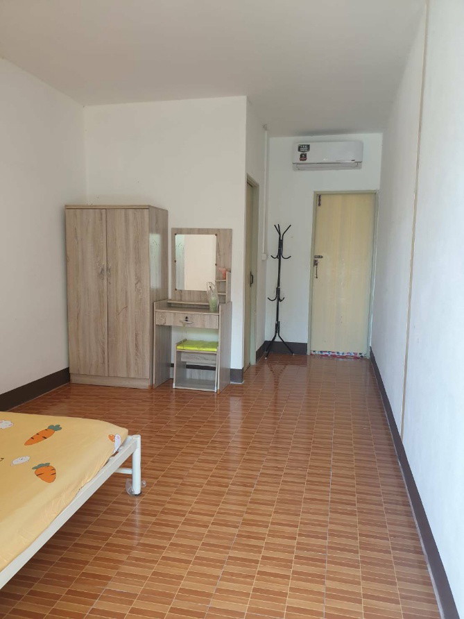 Condo — photo 2