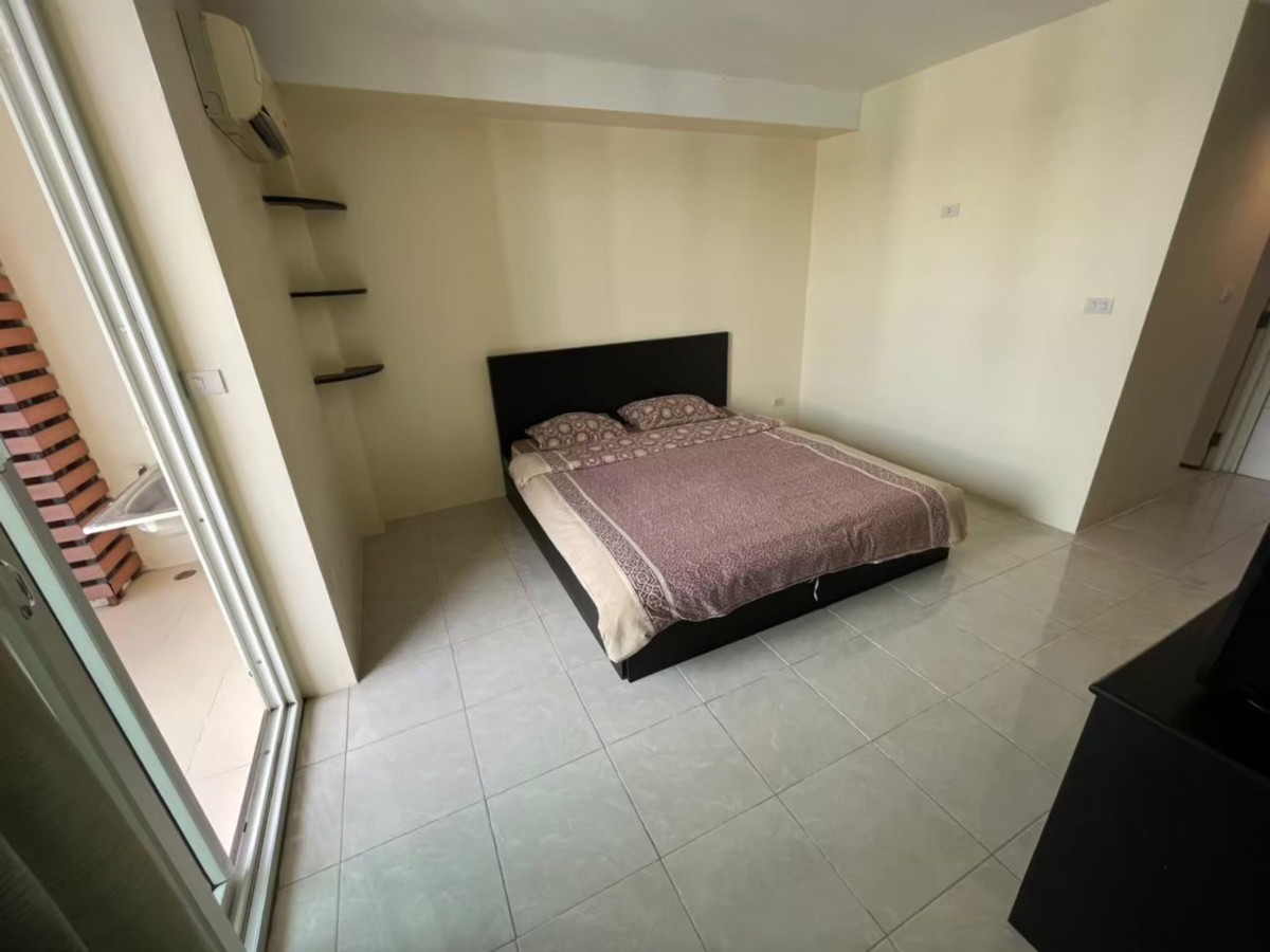Condo — photo 2