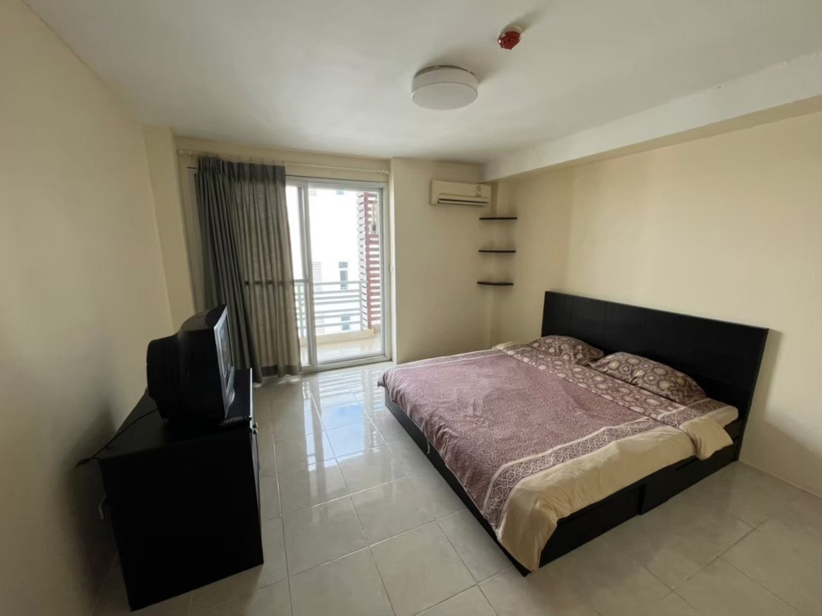 Condo — photo 3