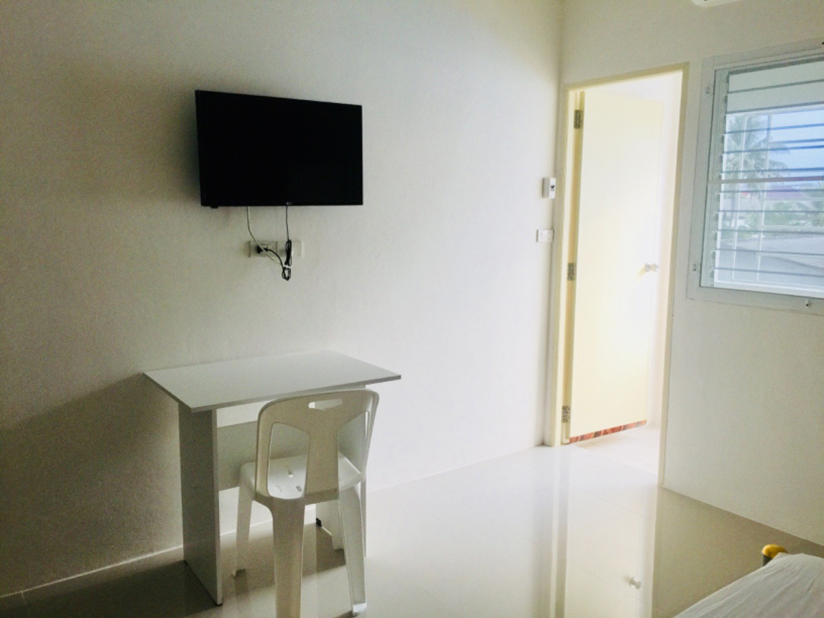 Condo — photo 3