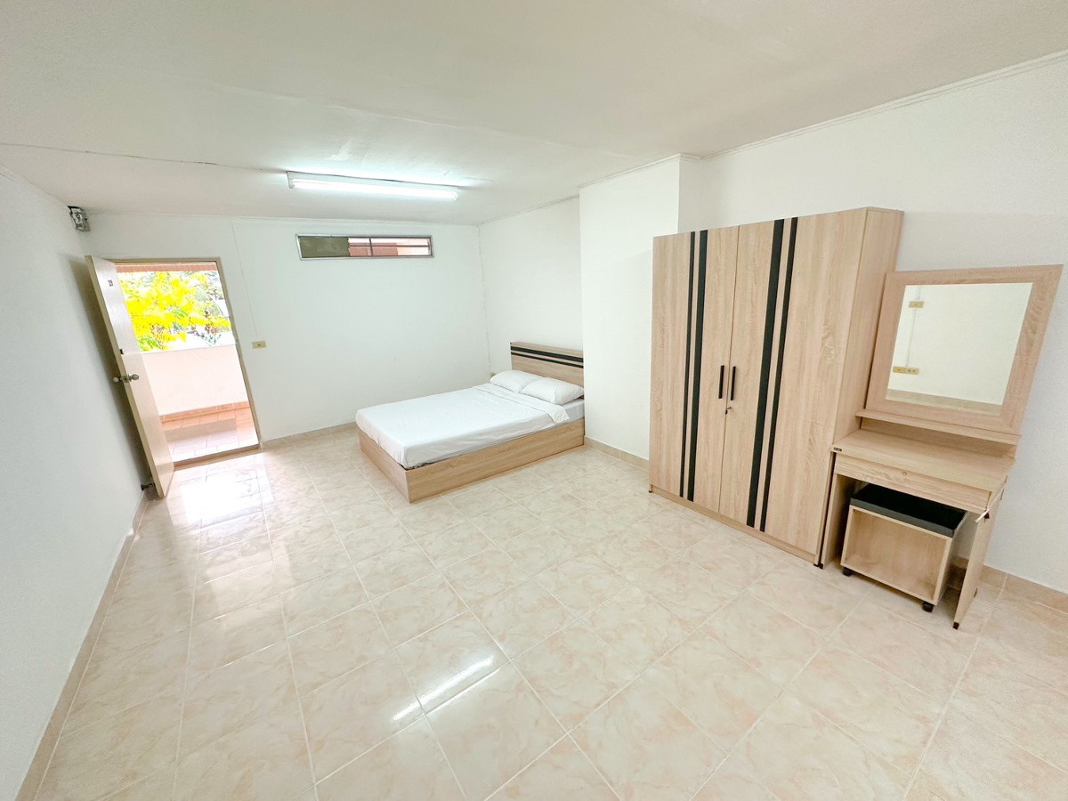 Condo · Prawet, bangkok — photo 1