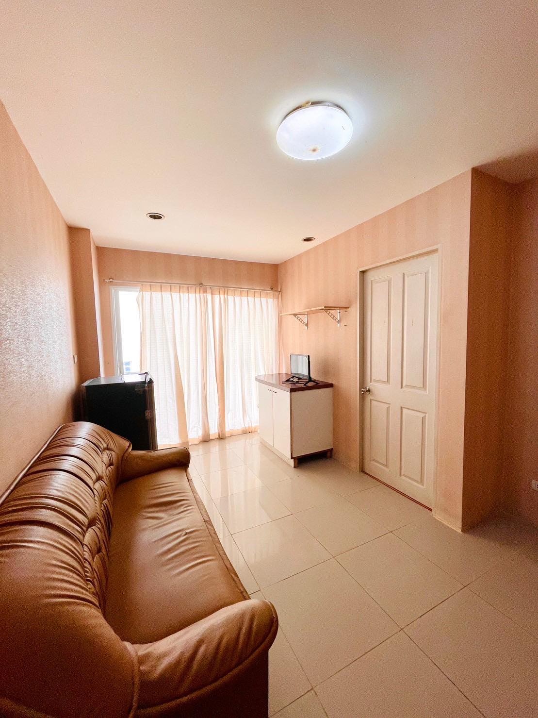 Condo · Mueang Chon Buri, chon_buri — photo 2