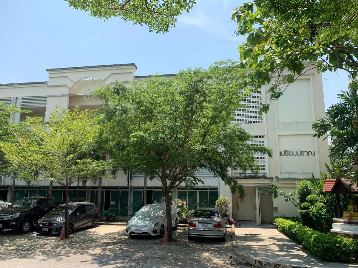 Condo · Mueang Samut Prakan — photo 3
