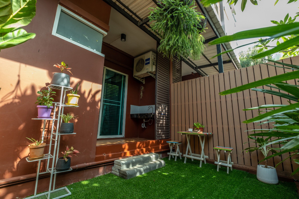 Condo · Wang Thonglang, bangkok — photo 5