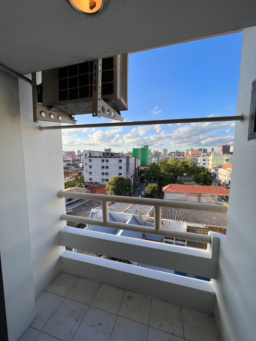 Condo · bangkok — photo 3