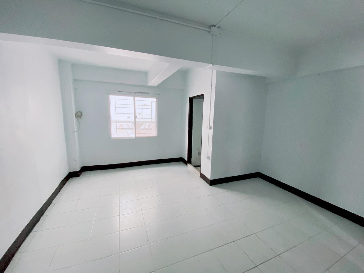 Condo — photo 3