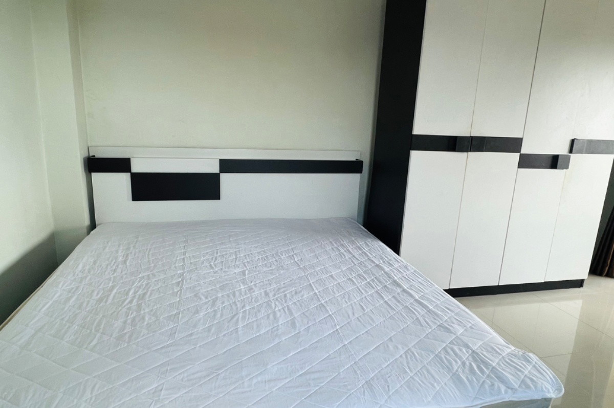 Condo — photo 2