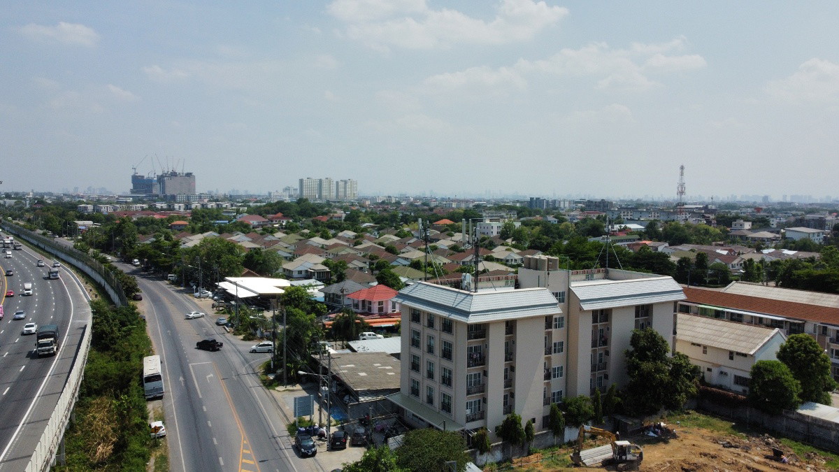 Condo · Khan Na Yao, bangkok — photo 5