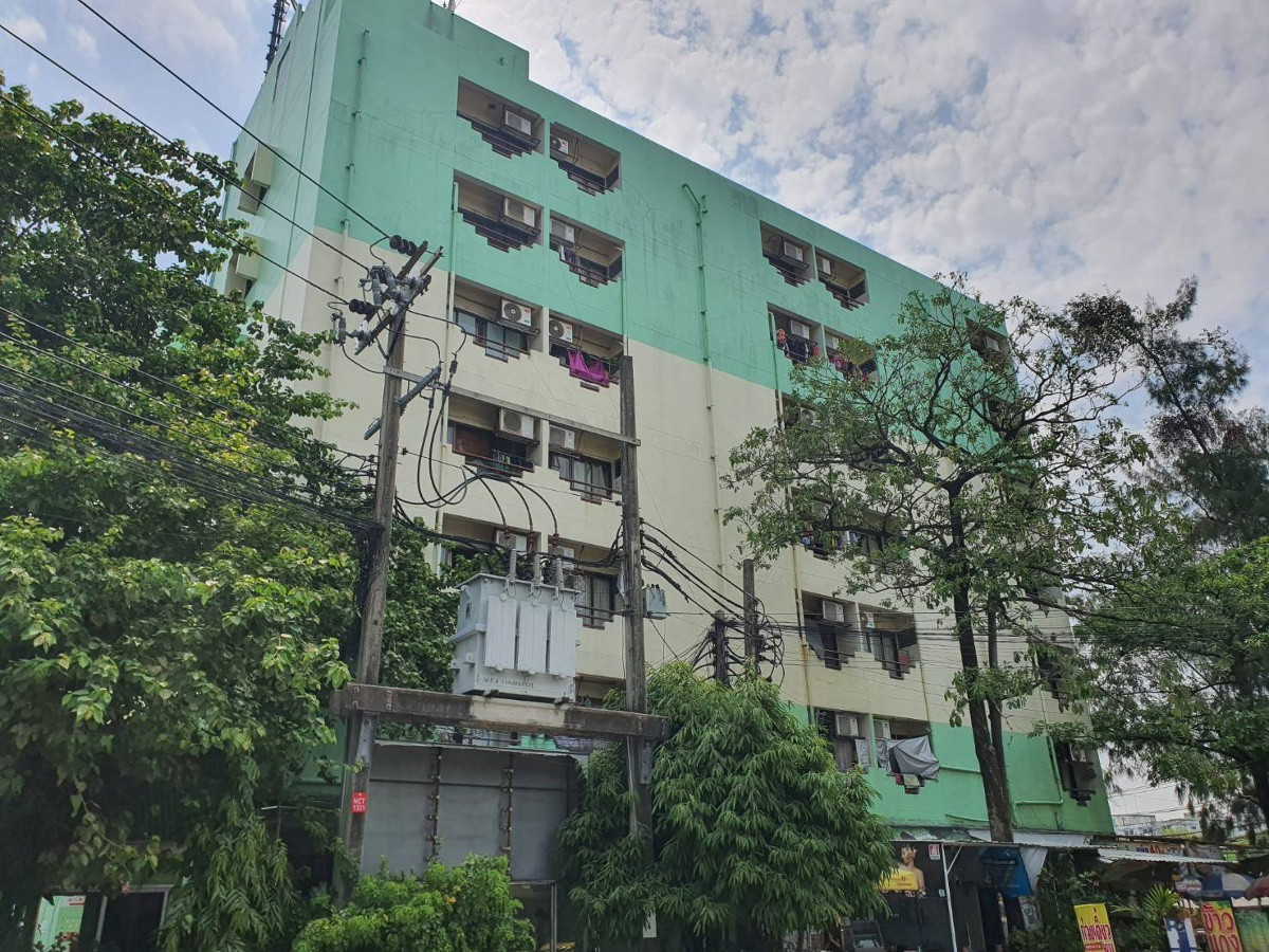 Condo · Bang Kapi, bangkok — photo 1