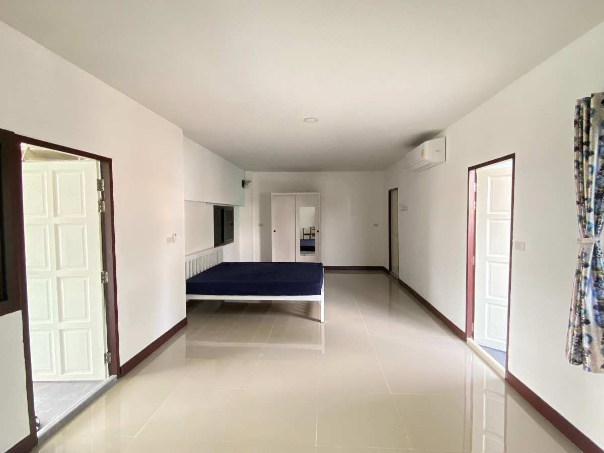 Condo · Sathon, bangkok — photo 5