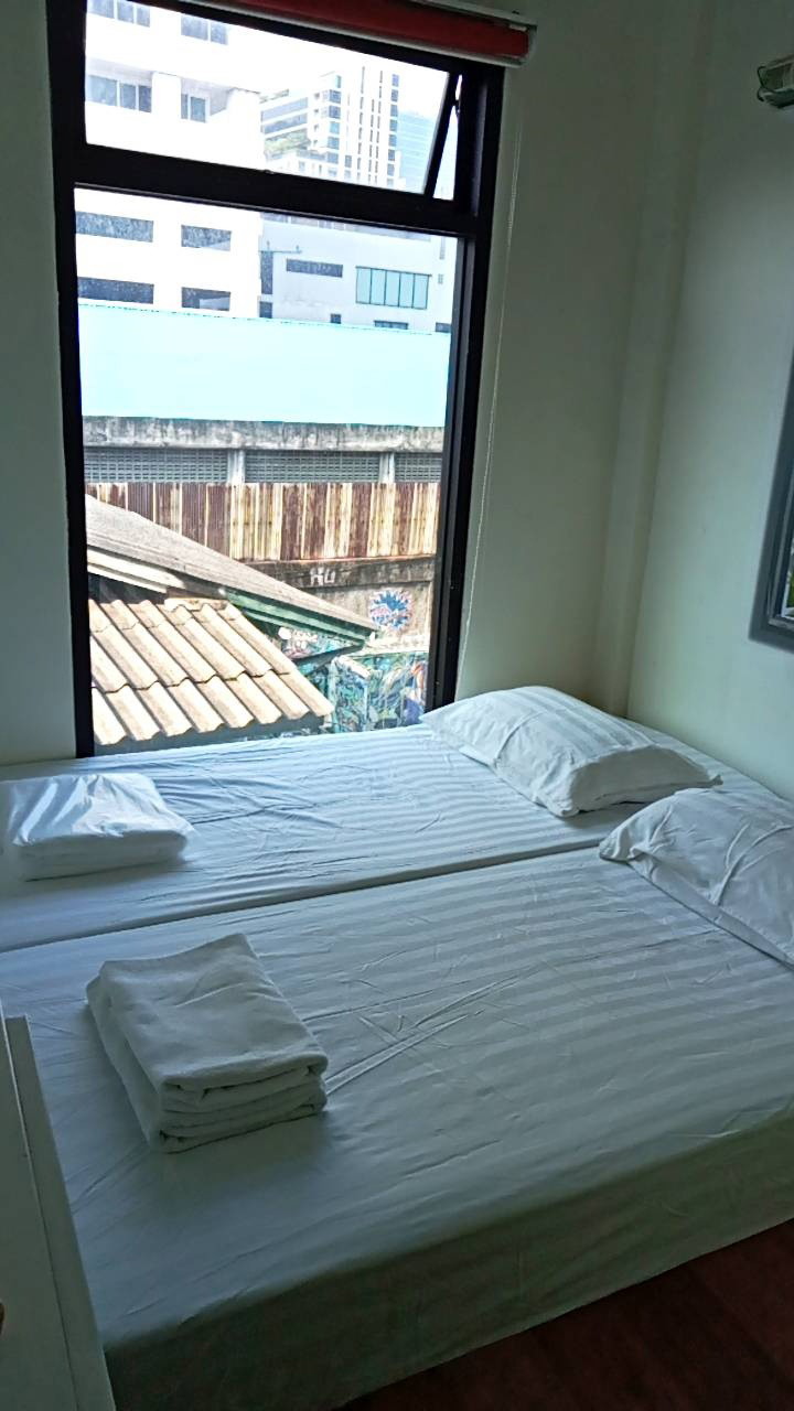 Condo · Bang Rak, bangkok — photo 1