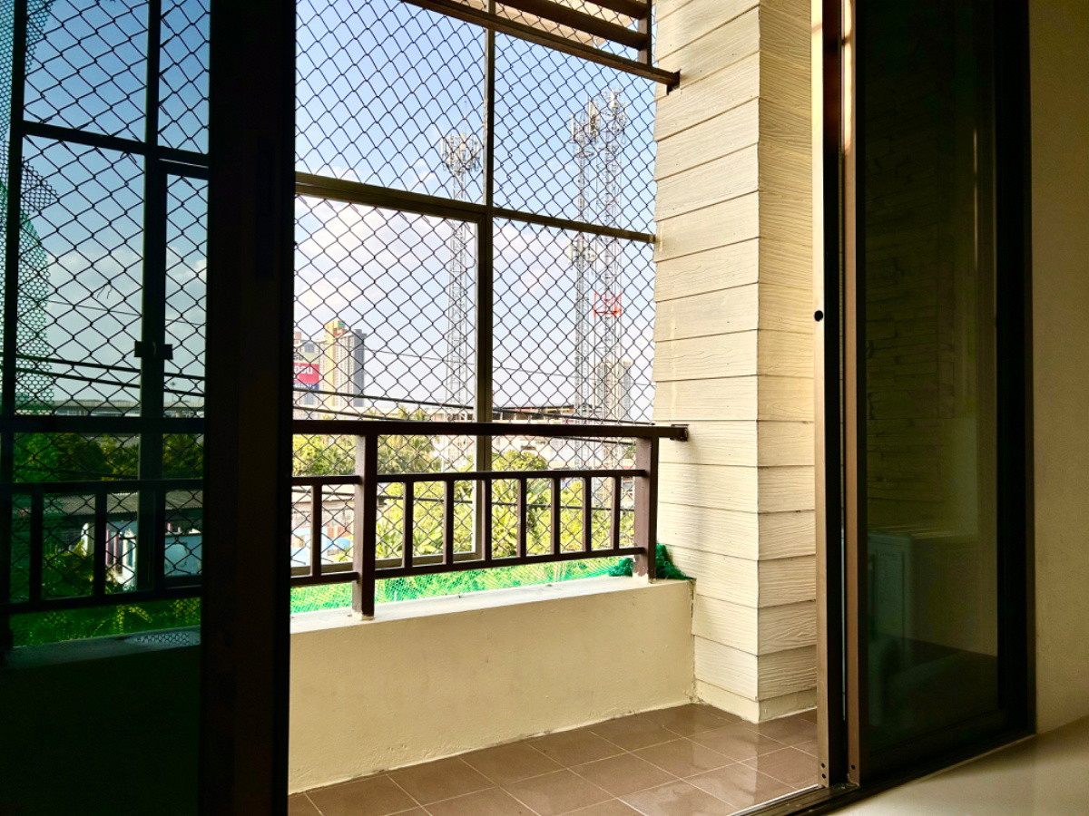 Condo · Bang Yai — photo 4