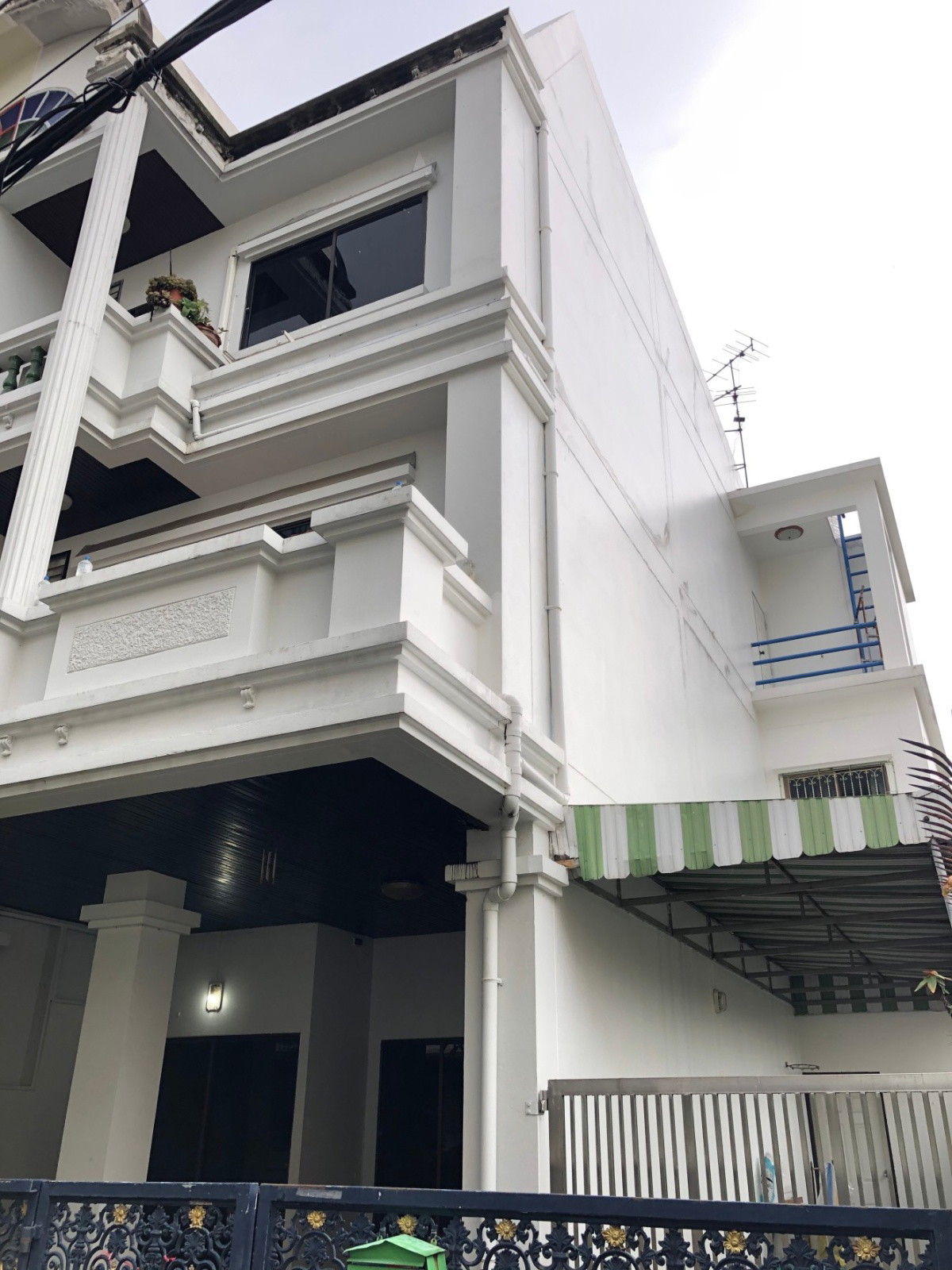 Condo · bangkok — photo 1
