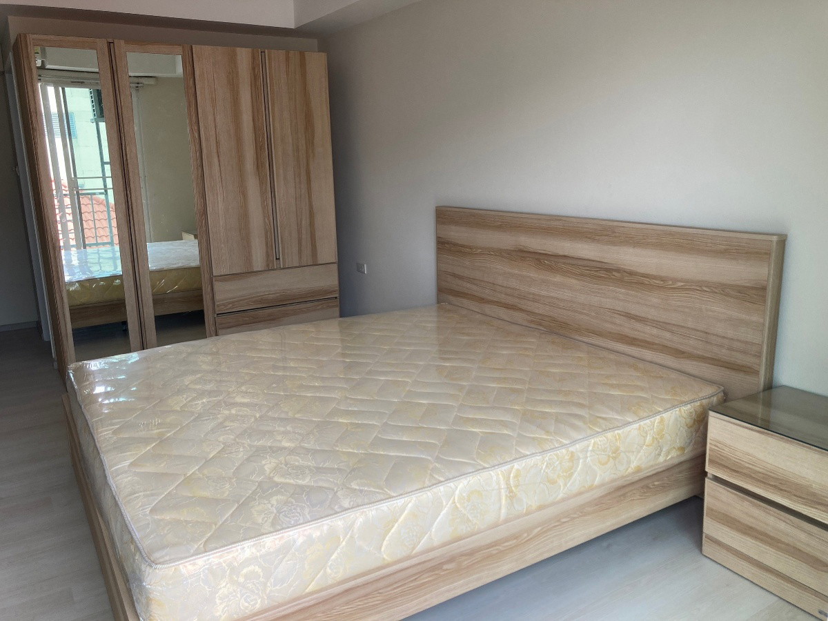 Condo · Huai Khwang, bangkok