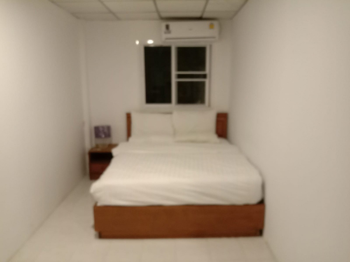 Condo · Bang Rak, bangkok — photo 1