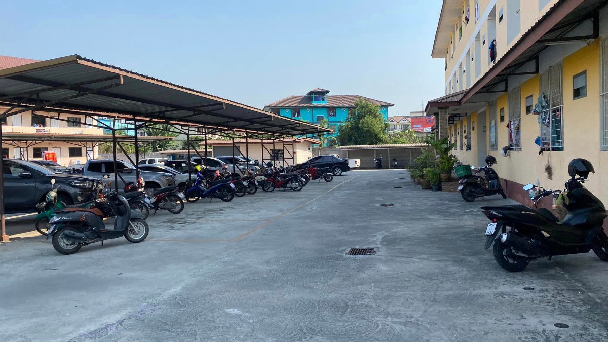 Condo · Mueang Chon Buri, chon_buri — photo 1