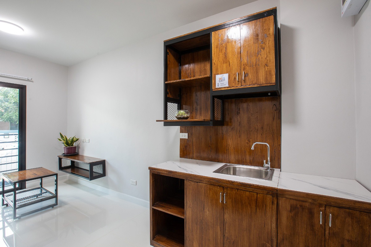 Condo — photo 2
