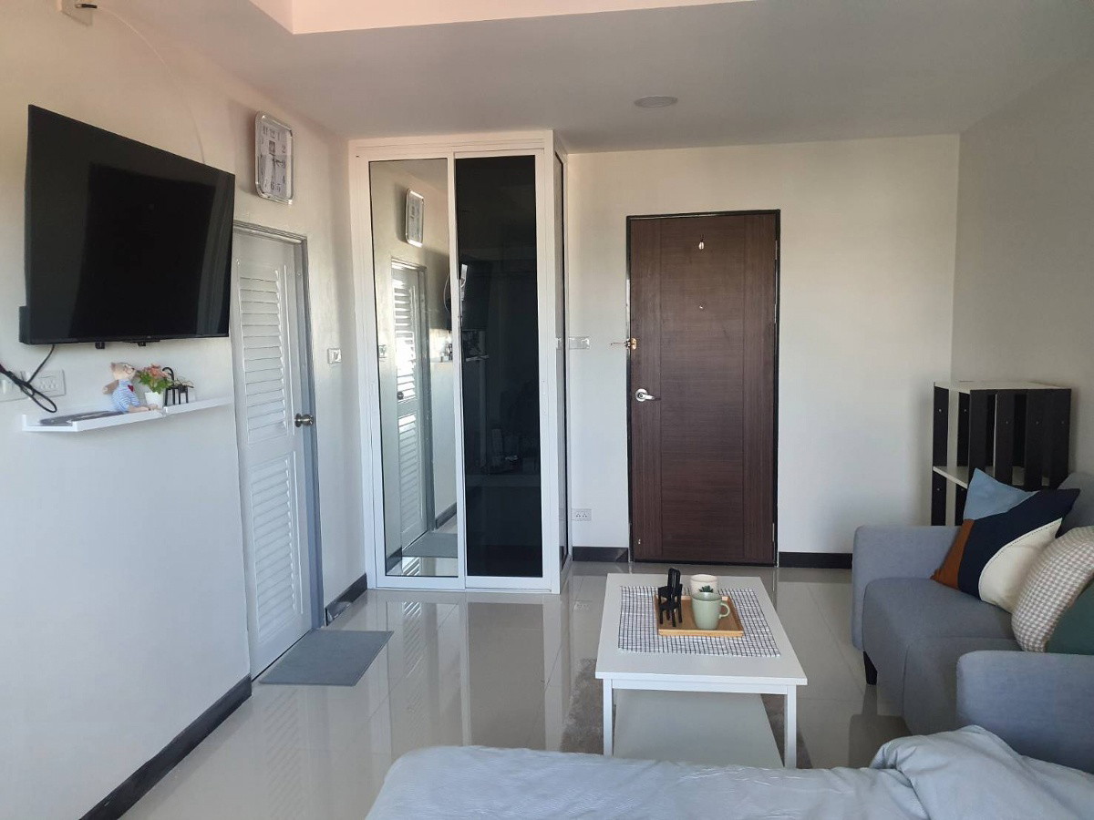 Condo · Khan Na Yao, bangkok — photo 2