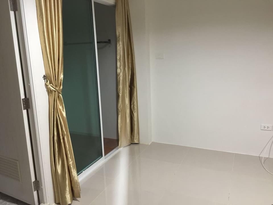 Condo · Khan Na Yao, bangkok — photo 5