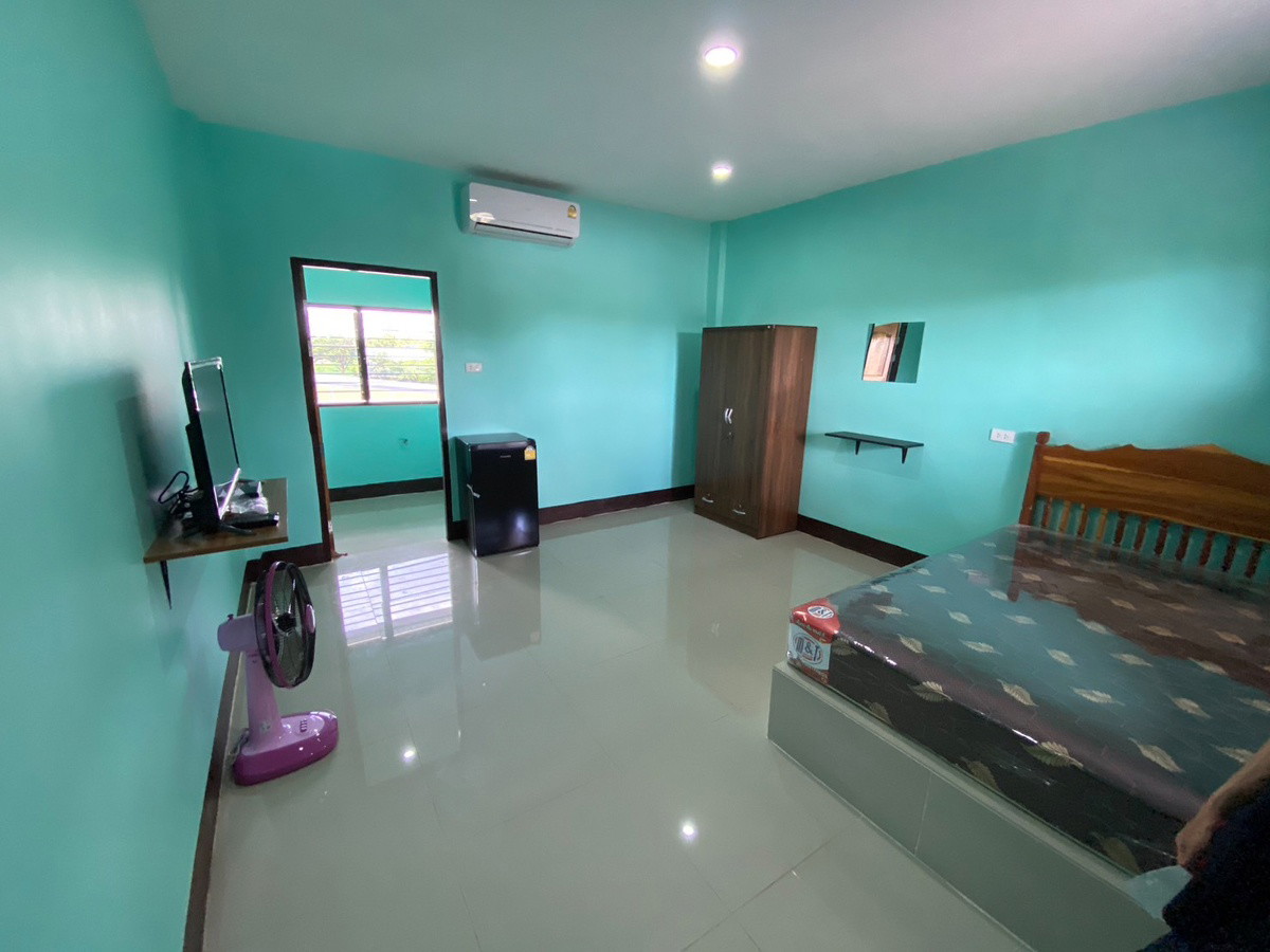 Condo — photo 1