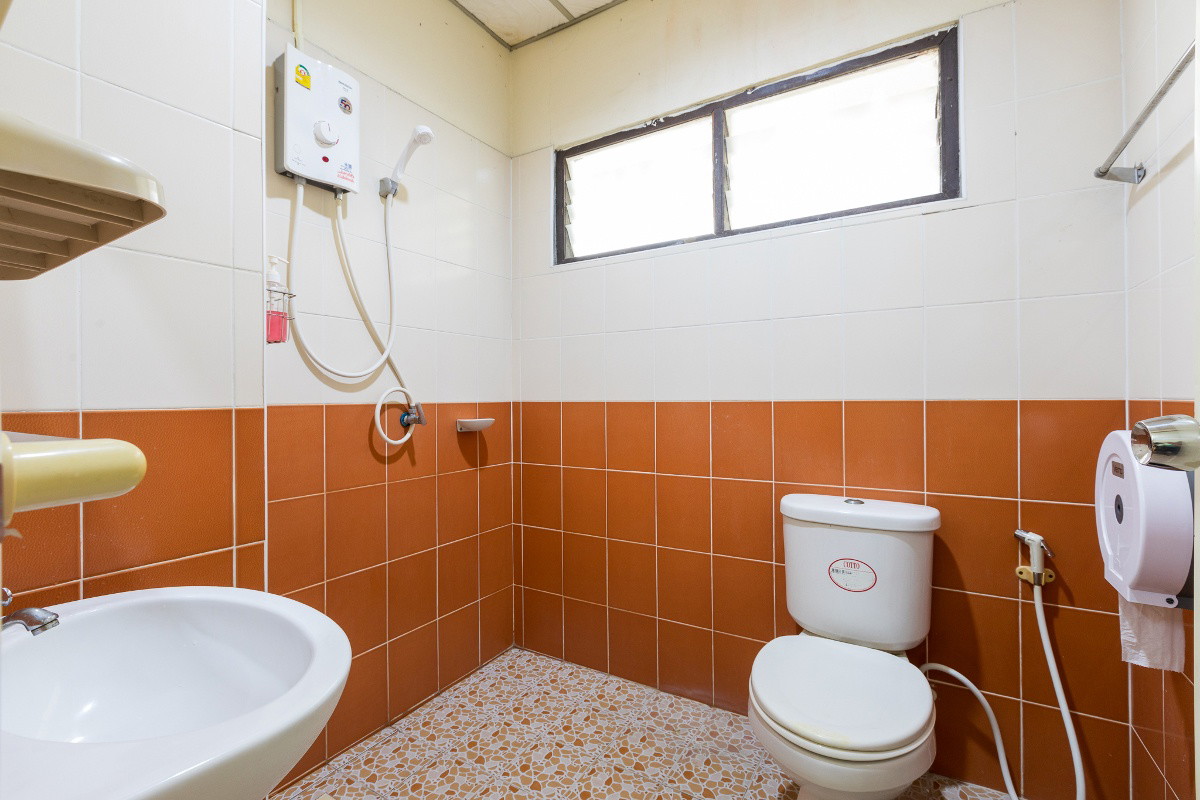 Condo · Mueang Chon Buri, chon_buri — photo 5