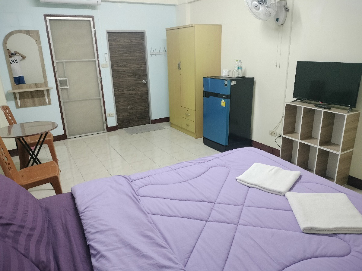 Condo — photo 2